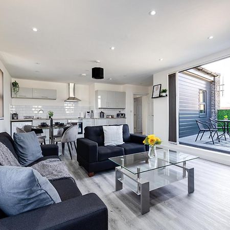 Top Floor Apartment With Private Balcony In Stockport Centre By Hass Haus Dış mekan fotoğraf