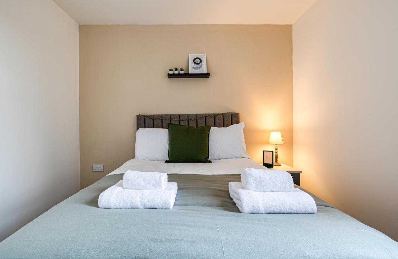 Top Floor Apartment With Private Balcony In Stockport Centre By Hass Haus Dış mekan fotoğraf