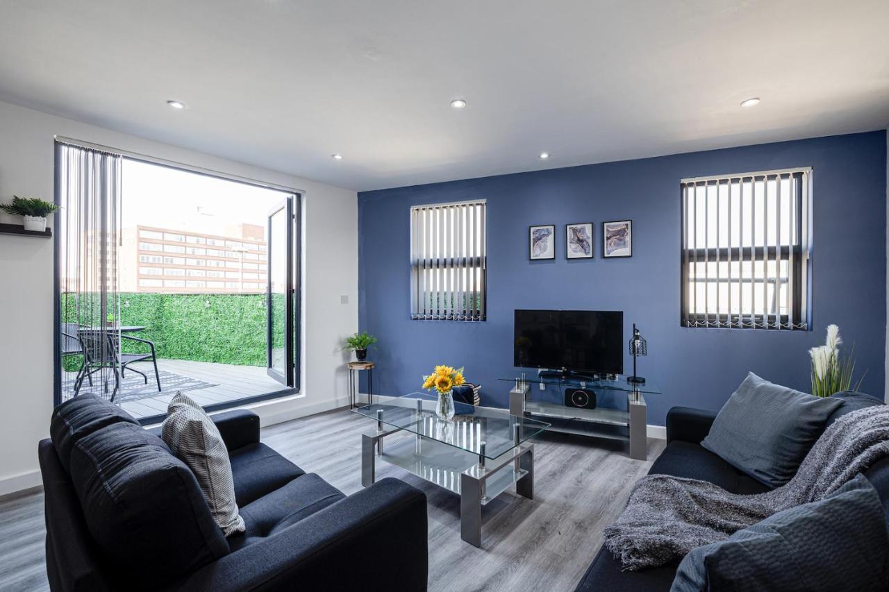 Top Floor Apartment With Private Balcony In Stockport Centre By Hass Haus Dış mekan fotoğraf
