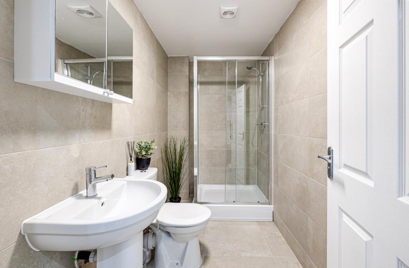 Top Floor Apartment With Private Balcony In Stockport Centre By Hass Haus Dış mekan fotoğraf